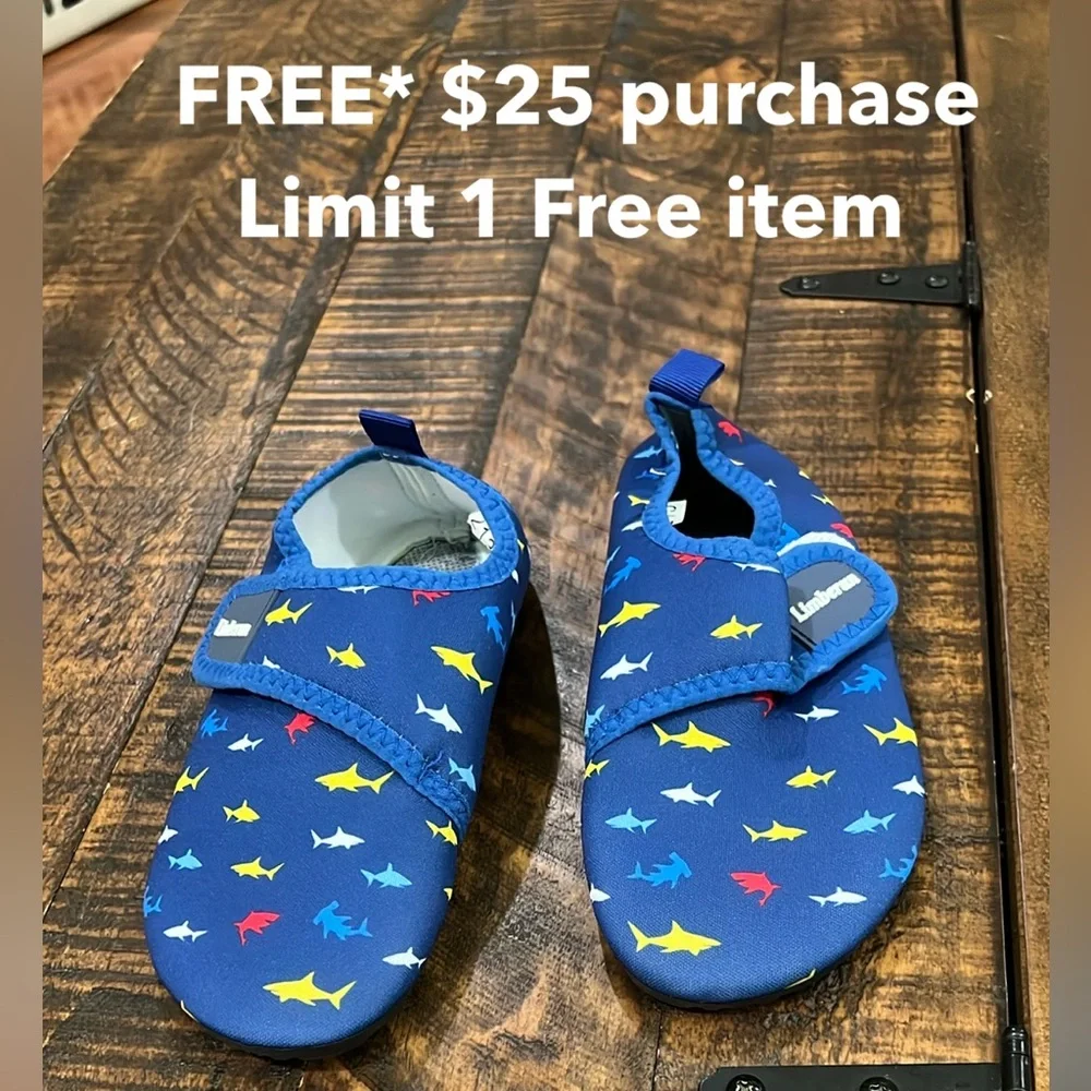 Free Kids Blue Shark Print Shoes